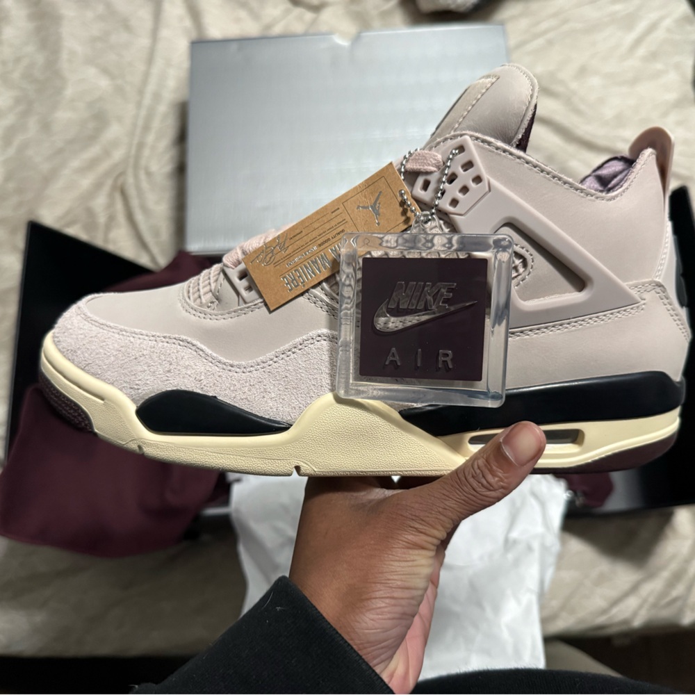 Jordan Retro 4's - Picture 3 of 5